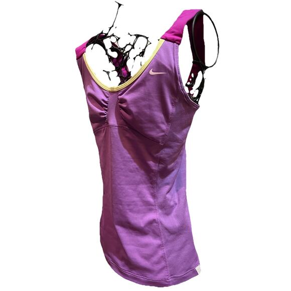 Lot of 3 Women’s Racerback Tank Tops Small Nike, Avia & Unbranded Activewear - Picture 4 of 7